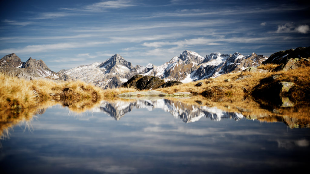 Lac dans la Vallée d'Ossau