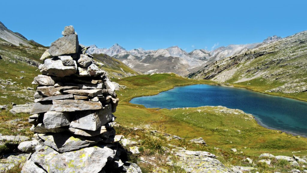 Lac Lauzanier dans le Mercantour