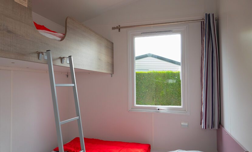 Chambre 2 d'un mobil-home PMR