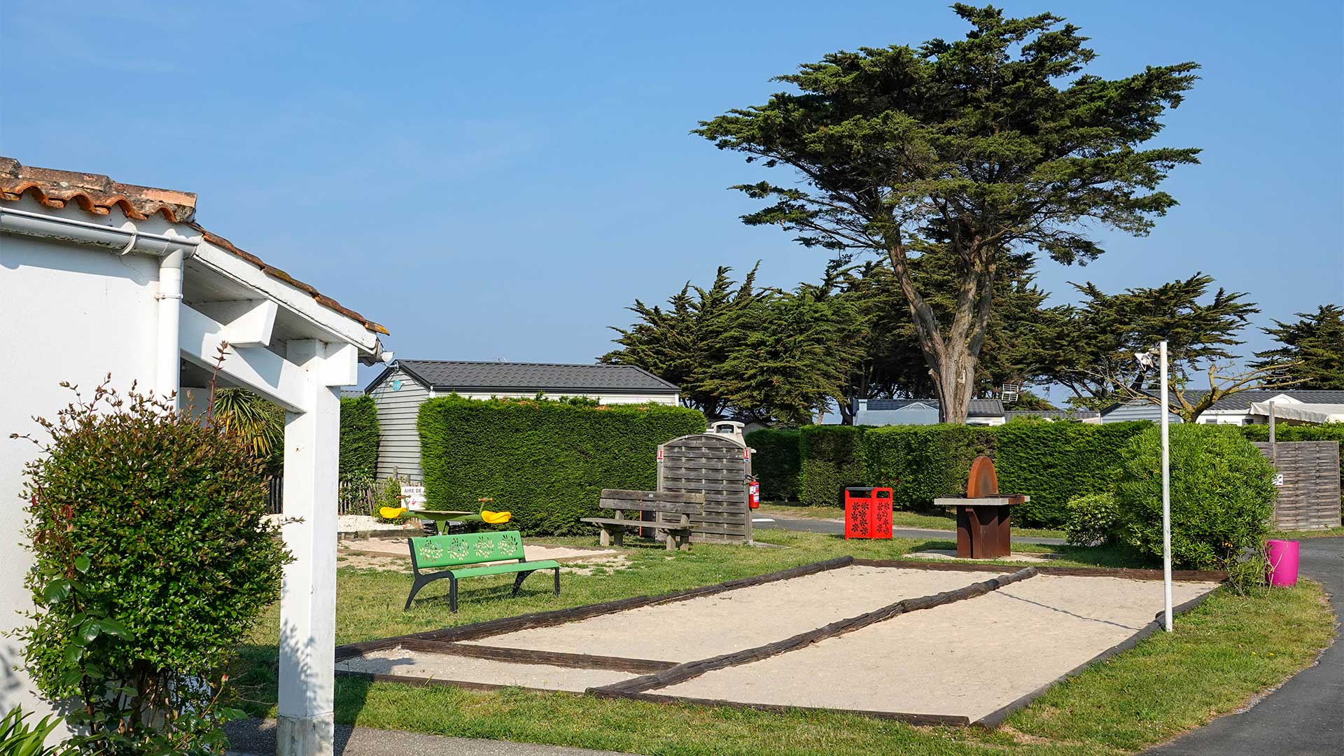 Pétanque au Camping les Pérouses du Phare