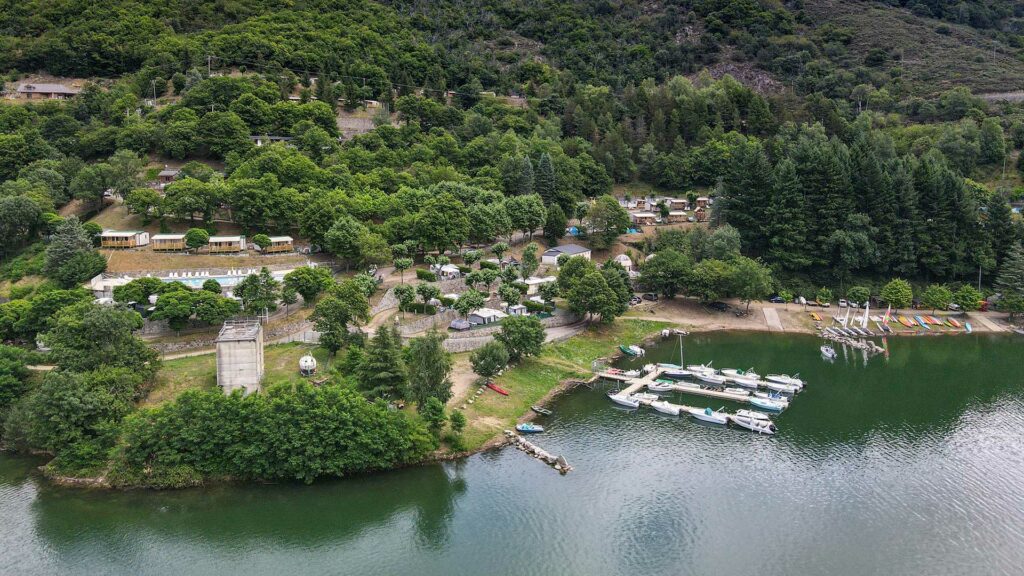 Camping Lac de Villefort vu du ciel