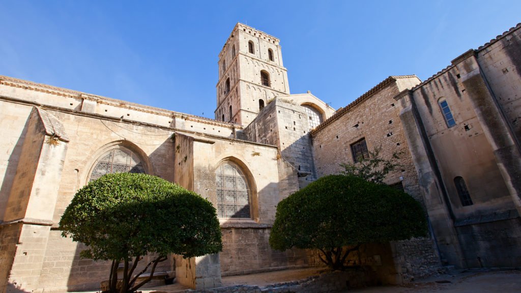 Cathédrale Saint-Trophime à Arles